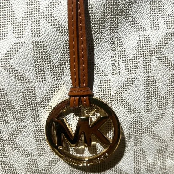 New, Light Brown, Purse By Michael Kors. FREE, Second, MK Gold Logo Ring. - Picture 5 of 13